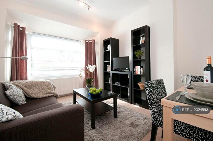 1 Bedroom Flat To Rent In Edgeway Road, Marston, Oxford, OX3