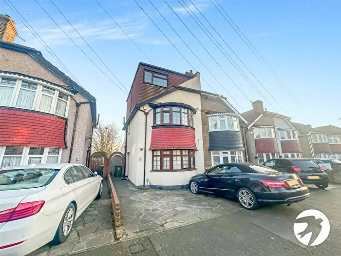 4 Bedroom Semi-Detached House To Rent In Charmouth Road, Welling, Kent, DA16