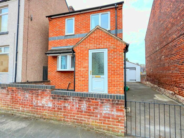 3 Bedroom Detached House To Rent In Heywood Street, Brimington, Chesterfield, Derbyshire, S43