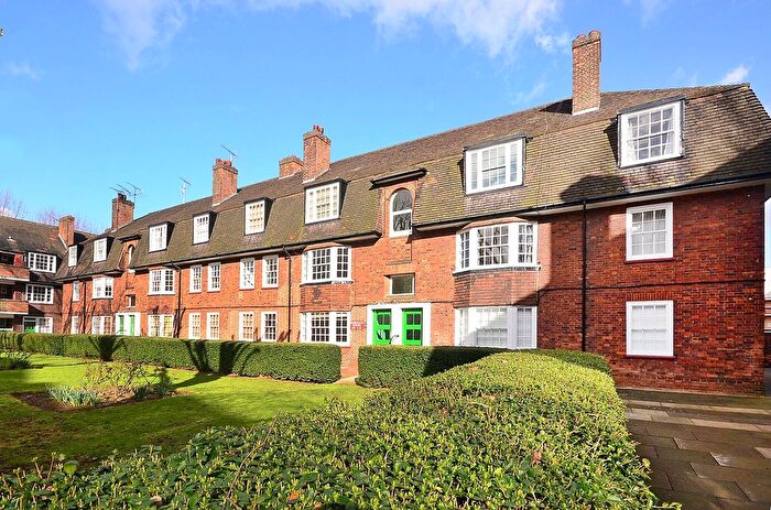 2 Bedroom Flat To Rent In Murdoch House, Canada Water, London, SE16