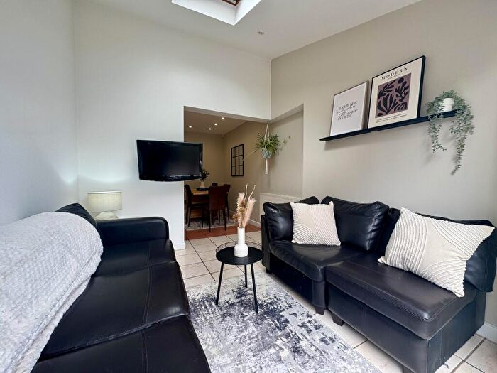 1 Bedroom House To Rent In Leeson Walk, Harborne, West Midlands, B17