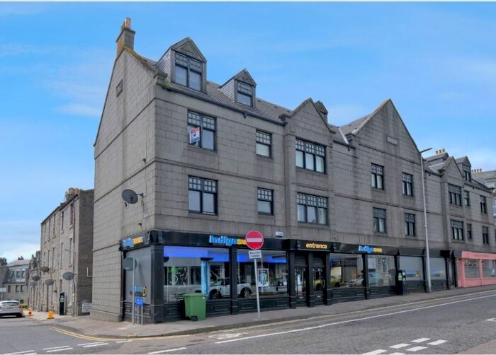 2 Bedroom Flat To Rent In Rosemount Place, Rosemount, Aberdeen, AB25