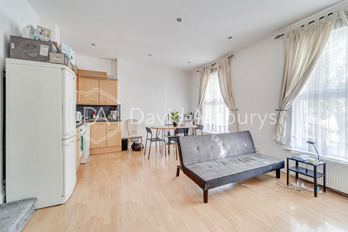 1 Bedroom Apartment To Rent In Cardwell Terrace, Holloway, London, N7