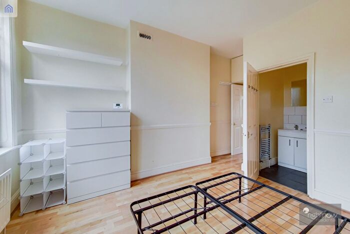 1 Bedroom Flat To Rent In Streatham High Road, London, SW16