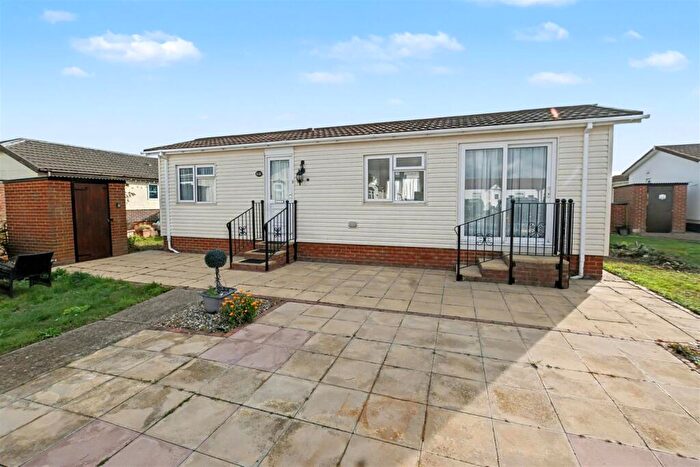 2 Bedroom Park Home For Sale In Kings Park, Creek Road, Canvey Island, SS8