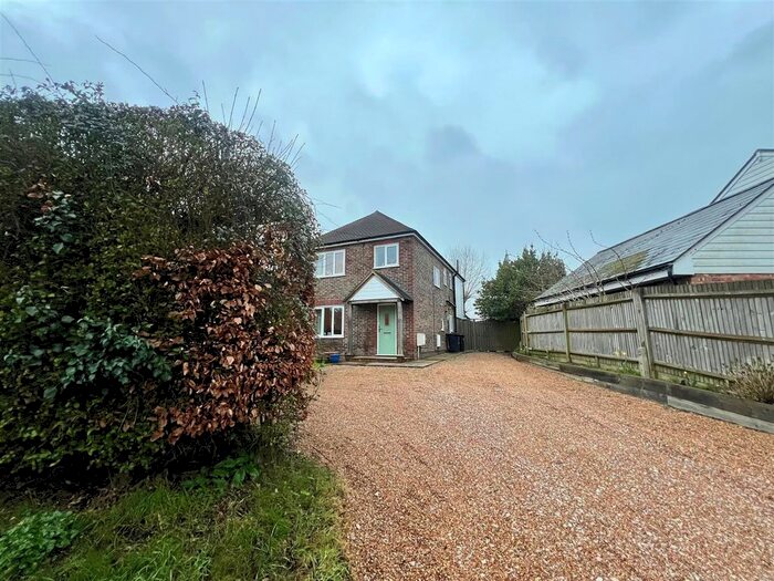 4 Bedroom Detached House To Rent In Potmans Lane, Bexhill On Sea, TN39