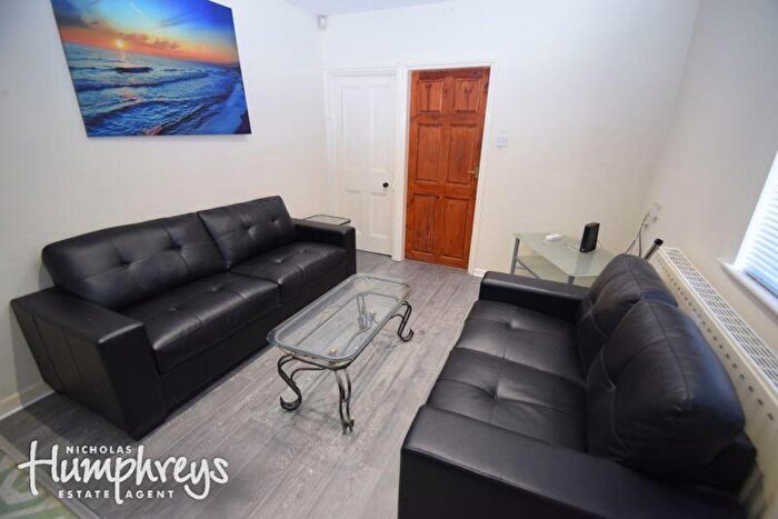 6 Bedroom Terraced House To Rent In Ashford Street, Stoke-On-Trent, ST4