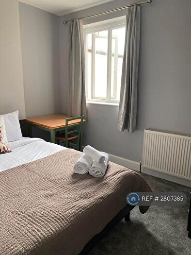 3 Bedroom Flat To Rent In Duckett Road, London, N4