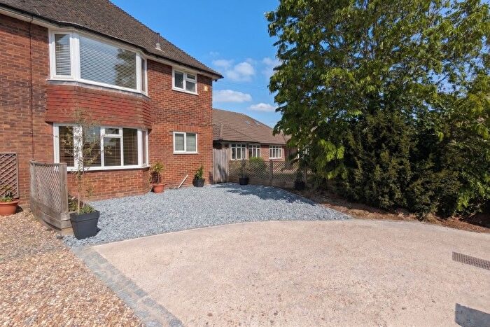 1 Bedroom Maisonette To Rent In Woking, Surrey, GU22
