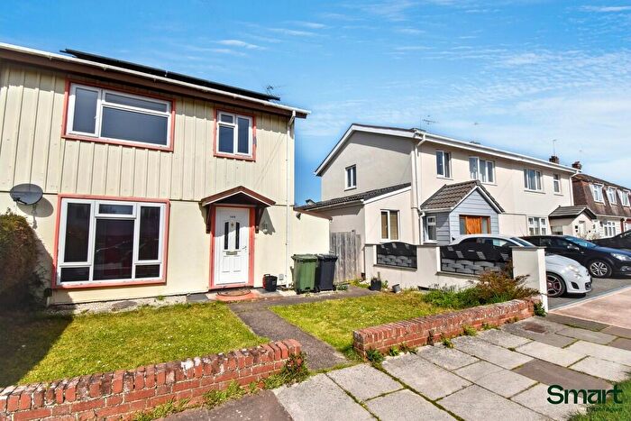 3 Bedroom Semi Detached House For Sale In Lower Wear Road, Exeter, EX2