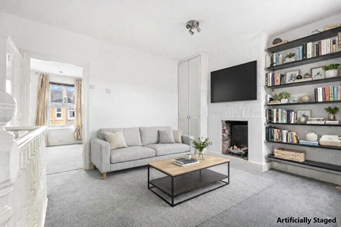 1 Bedroom Flat For Sale In Borwick Avenue, London, E17
