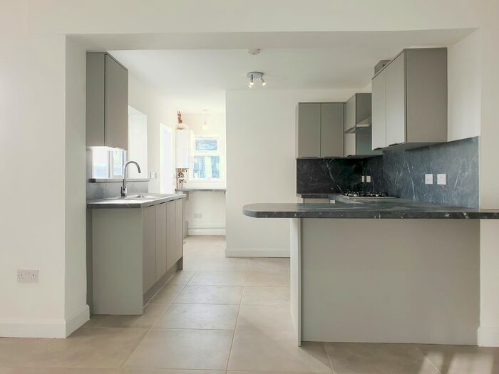 3 Bedroom Terraced House To Rent In Riversdale Road, Birmingham, B14