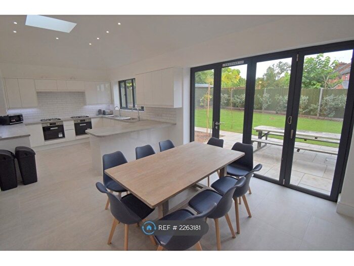 9 Bedroom Semi-Detached House To Rent In Wokingham Road, Reading, RG6