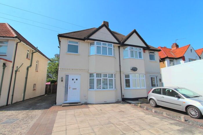3 Bedroom Semi-Detached House To Rent In Feltham Road, Ashford, TW15