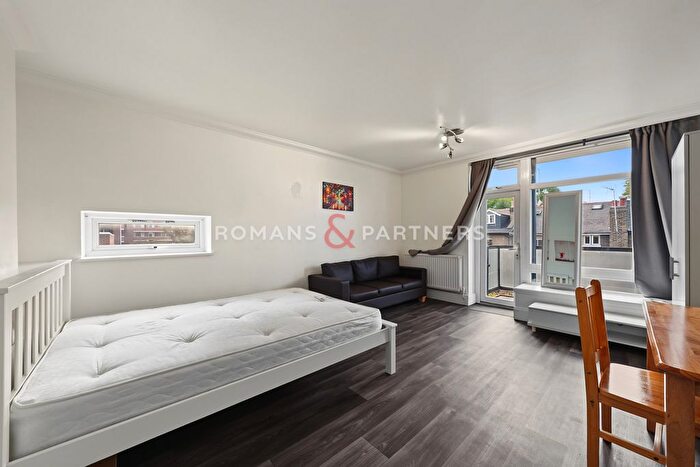 2 Bedroom Flat For Sale In Flora Gardens, Ravenscourt Park, W6