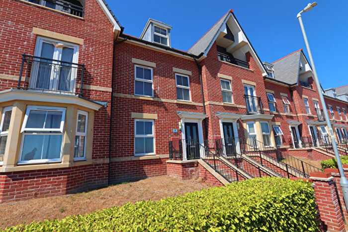 3 Bedroom Town House To Rent In Coastguard Walk, Felixstowe, IP11
