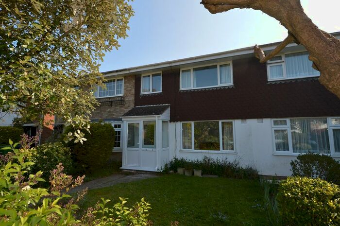 3 Bedroom Terraced House To Rent In Sandy Close, Petersfield, Hampshire, GU31