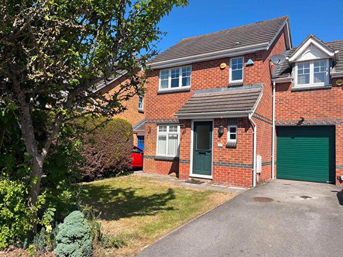3 Bedroom Link Detached House To Rent In Lavender Way, Bristol, BS32