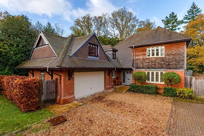 5 Bedroom Detached House For Sale In Stembridge Close, Newbury, RG20