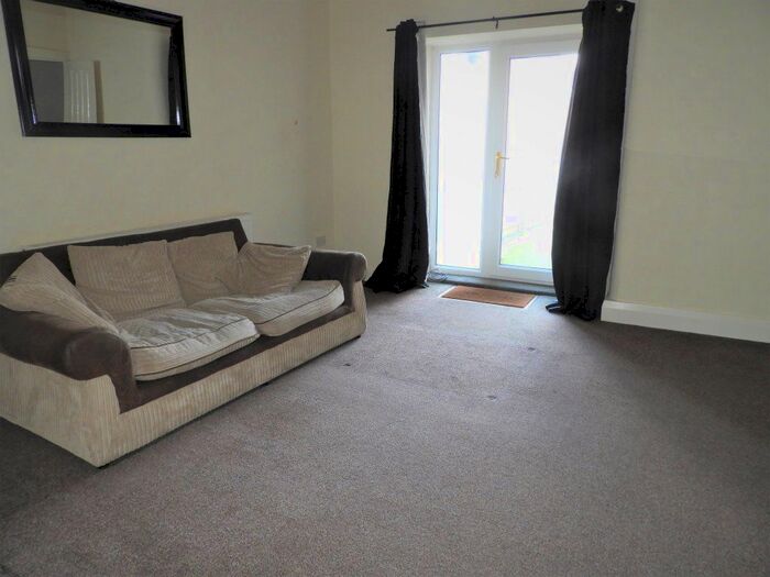 1 Bedroom Flat To Rent In Blackpool Road, Ashton-On-Ribble, Preston, PR2