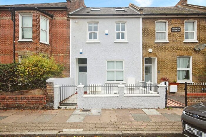 1 Bedroom Flat To Rent In Bickersteth Road, London, SW17