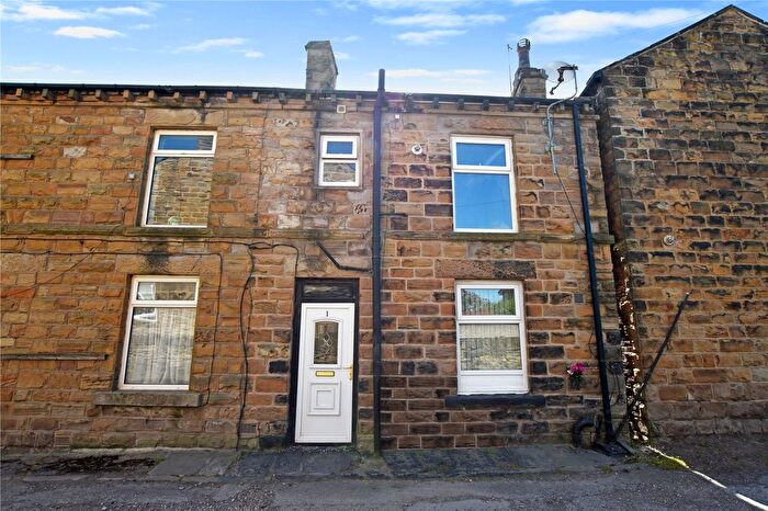 1 Bedroom Terraced House For Sale In Church Lane, Tingley, Wakefield, West Yorkshire, WF3