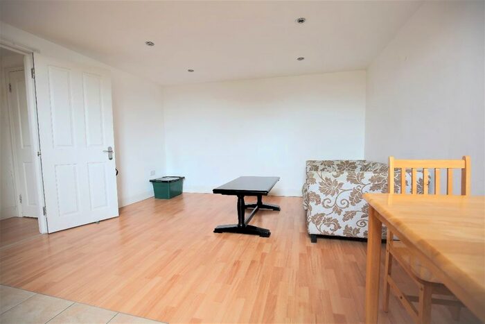 1 Bedroom Flat To Rent In Flat B, Fortess Road, London, NW5