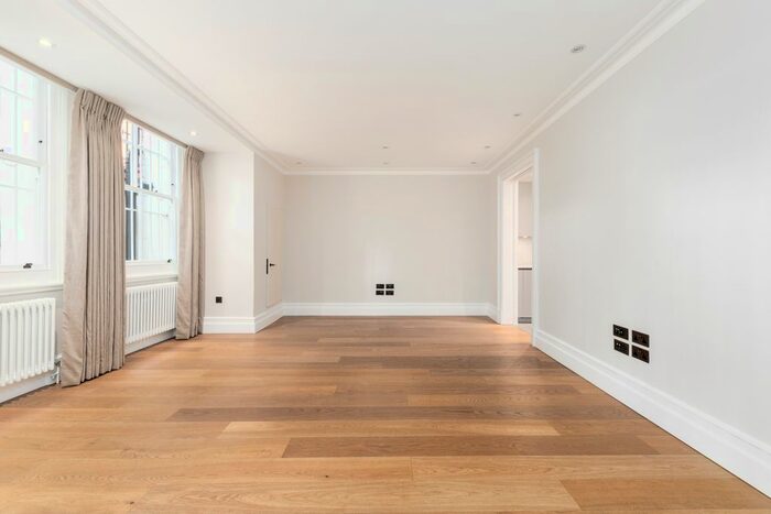 2 Bedroom Flat To Rent In Sloane Gardens, London, SW1W