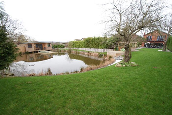 4 Bedroom Detached House For Sale In Lower Road, Hullbridge, Hockley, SS5