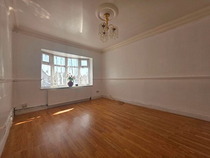 3 Bedroom Property To Rent In Kennedy Crescent, Wednesbury, WS10