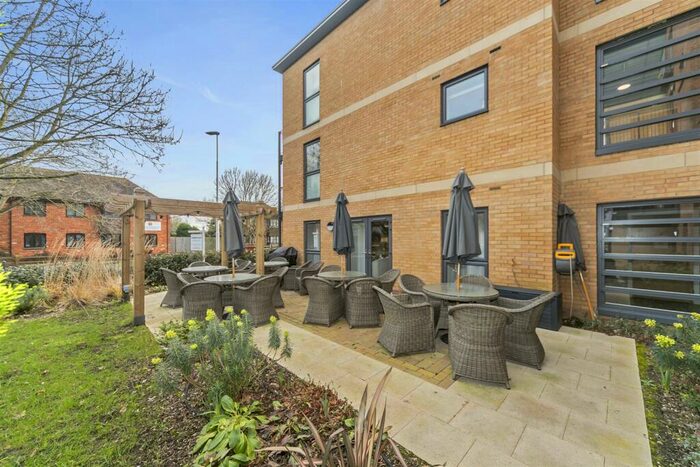 1 Bedroom Apartment For Sale In Turner Place, The Moors, Thatcham, RG19
