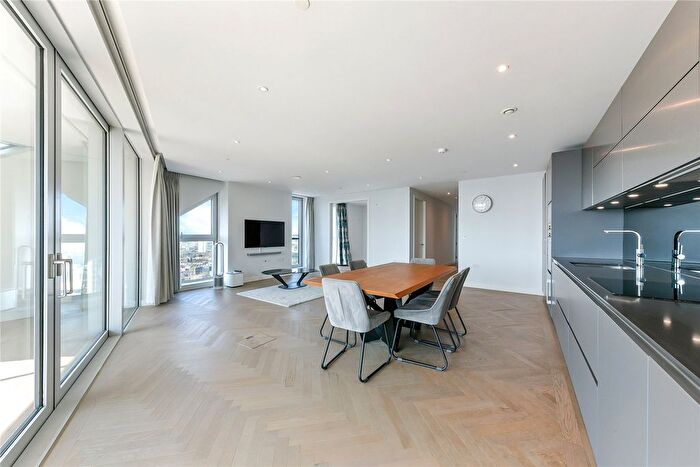 3 Bedroom Flat To Rent In Southwark Bridge Road, London, SE1