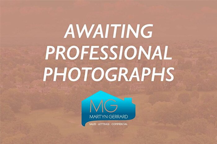 2 Bedroom Flat To Rent In Glebe Road, Crouch End, London, N8