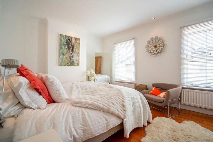 3 Bedroom Terraced House For Sale In Cleaveland Road, Surbiton, KT6