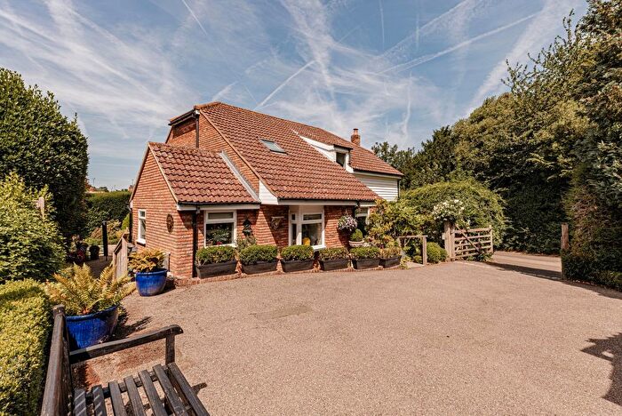 3 Bedroom Detached House For Sale In Hogbens Hill, Selling, ME13
