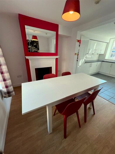 4 Bedroom House To Rent In Lon Pobty, Bangor, Gwynedd, LL57