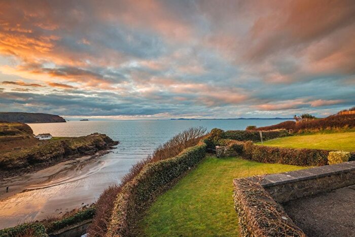 3 Bedroom Bungalow For Sale In Settlands Hill, Little Haven, SA62