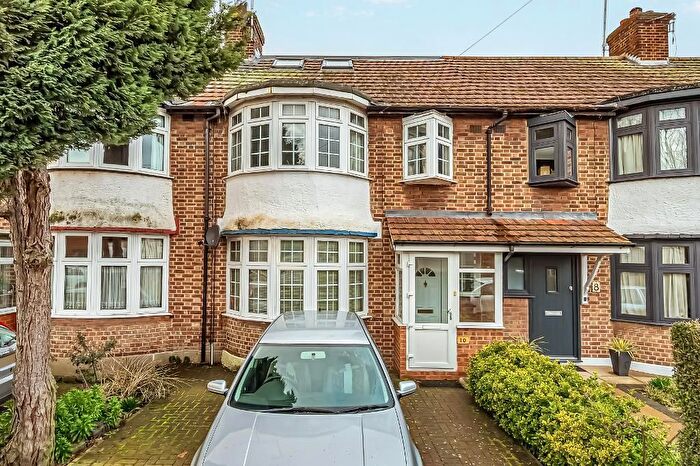 4 Bedroom Terraced House To Rent In Bridge Avenue, Hanwell, London, W7