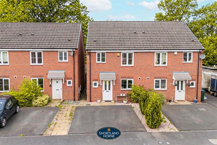 3 Bedroom Semi-Detached House To Rent In Jefferson Way, Bannerbrook Park, Coventry, CV4