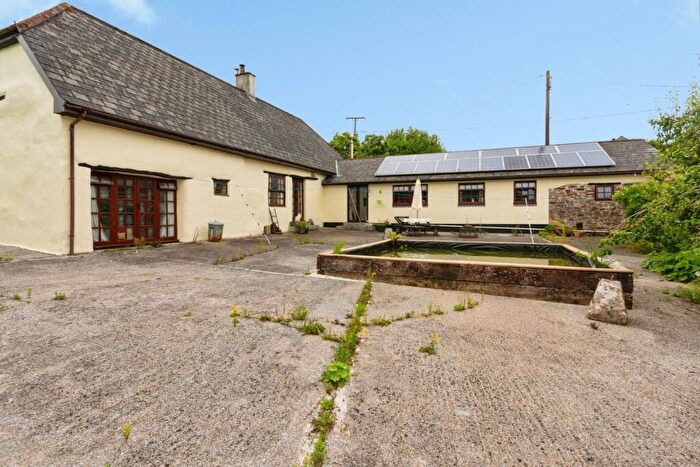 5 Bedroom Detached House For Sale In Ashwater, Beaworthy, EX21
