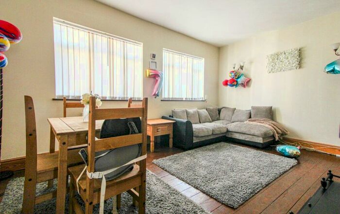 2 Bedroom Apartment To Rent In St. James's Lodge, Lower Addiscombe Road, Croydon, CR0