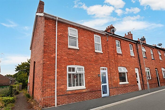 4 Bedroom End Of Terrace House For Sale In Alfred Road, Dorchester, DT1