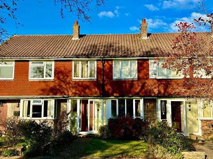 3 Bedroom Terraced House To Rent In Highland Road, Emsworth., PO10