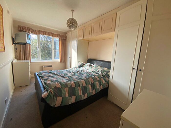 1 Bedroom Flat To Rent In Andace Park Gardens, Bromley, BR1