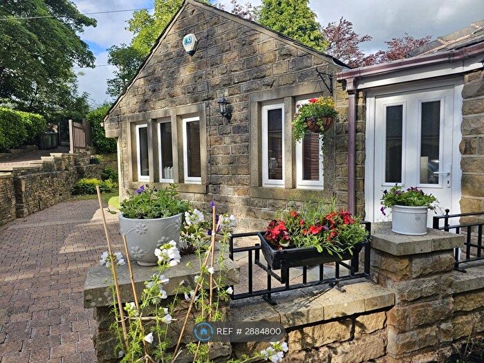 2 Bedroom Bungalow To Rent In Long House, Dobcross, Oldham, OL3