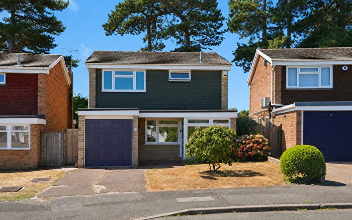 3 Bedroom Detached House For Sale In Larch Walk, Ashford, TN24