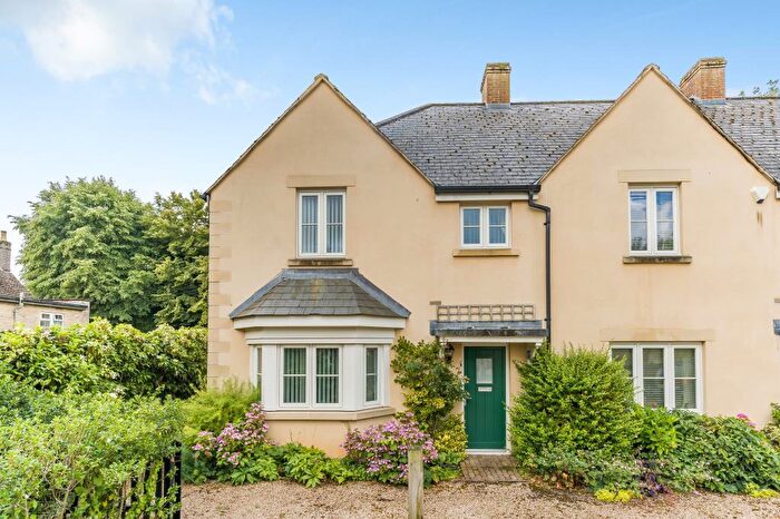 2 Bedroom End Of Terrace House For Sale In Witney, Oxfordshire, OX28