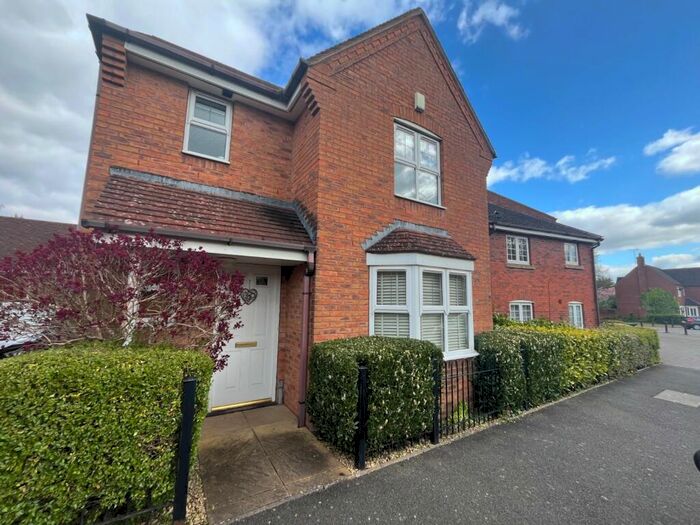 3 Bedroom Detached House To Rent In Three Acres Lane, Shirley, Solihull, West Midlands, B90