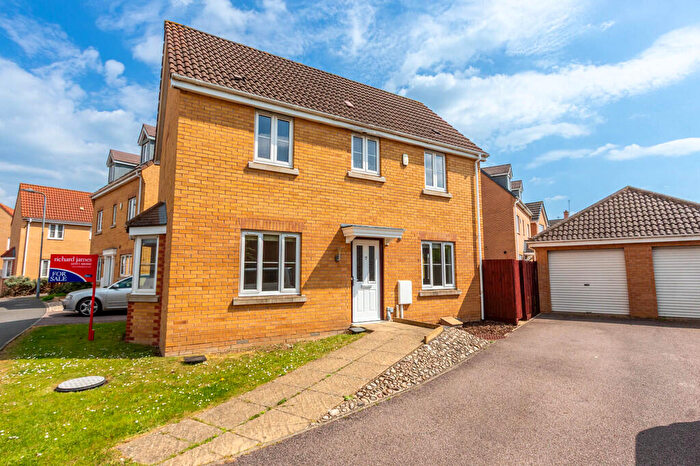 3 Bedroom Detached House For Sale In Vicarage Road, Rushden, NN10