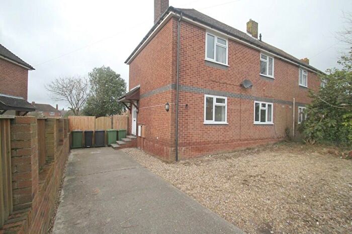 3 Bedroom Semi-Detached House To Rent In Queens View, Netley Abbey, SO31